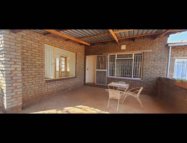 3 BEDROOM PROPERTY TO RENT IN HILLSIDE